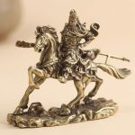 Statuette cheval avec guerrier japonais monté