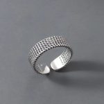 Bague-ajustable-en-maille-argentee-a-motif-tisse-en-relief-picture-2