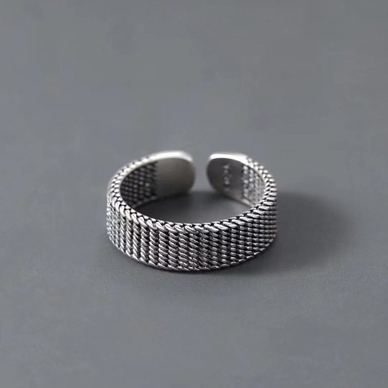 Bague-ajustable-en-maille-argentee-a-motif-tisse-en-relief-picture-3