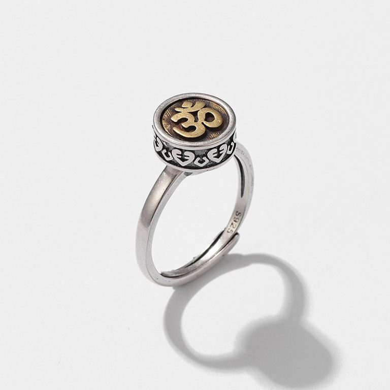 Bague-chevaliere-Om-en-argent-925-ornee-dun-symbole-dore-en-relief-picture-2