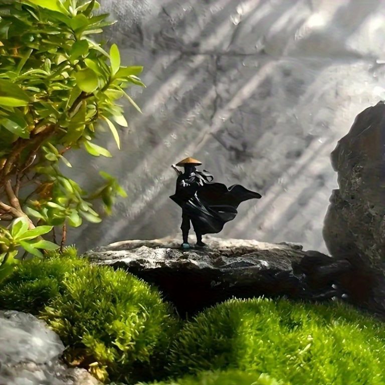Figurine samouraï en résine avec robe noire en lot de 3