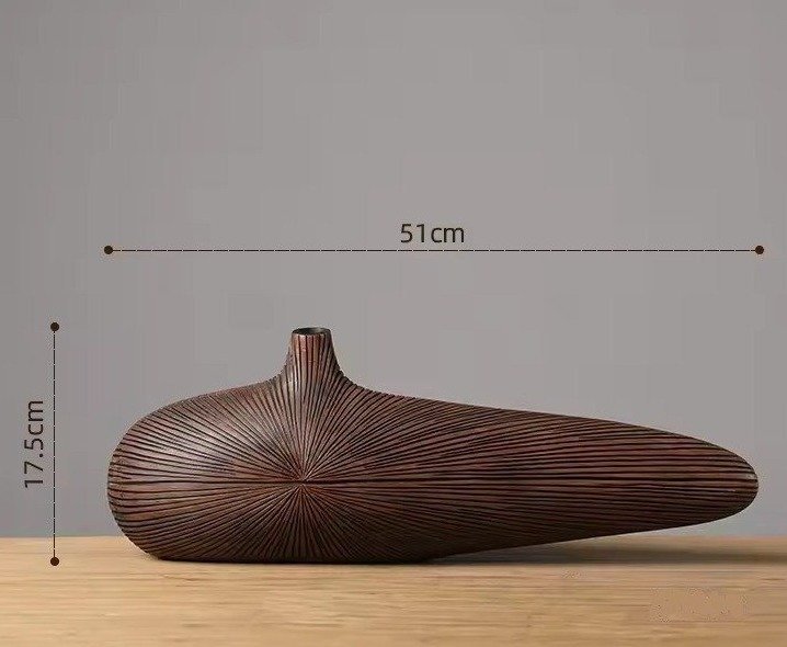 Grand-vase-decoratif-design-en-resine-a-stries-rayonnantes-picture-8