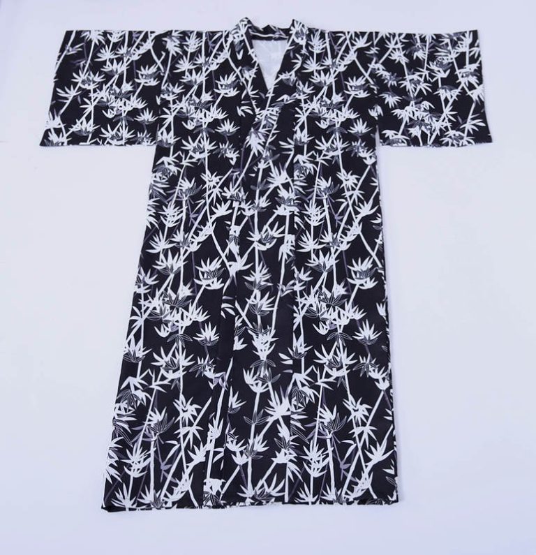 Kimono traditionnel japonais en polyester noir à motifs de bambou blanc avec ceinture obi
