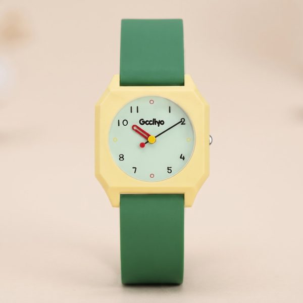 Montre à quartz au boîtier carré minimaliste et cadran rond avec aiguilles contrastées