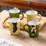Mug chat kawaii en céramique cannelée avec chat en relief 3D accroché au rebord