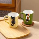 Mug chat kawaii en céramique cannelée avec chat en relief 3D accroché au rebord