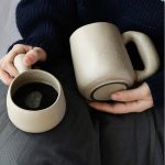 Mug-en-ceramique-japonaise-fait-main-a-finition-mate-granuleuse-et-anse-en-annea-picture-4