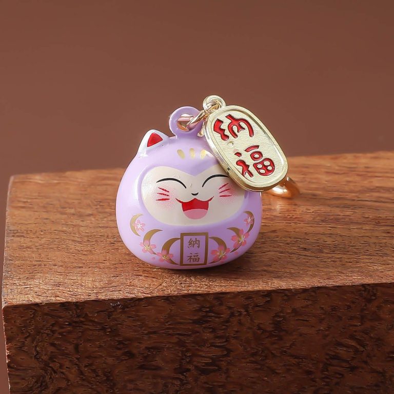 Porte-cle-maneki-neko-daruma-en-email-avec-clochette-doree-et-motifs-floraux-picture-9