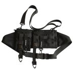 Sac banane tactique modulaire au style techwear avec sangles ajustables et mousquetons