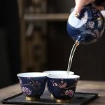 Tasse-a-the-en-porcelaine-japonaise-ornee-de-fleurs-de-cerisier-et-doiseaux-dore-picture-1-1