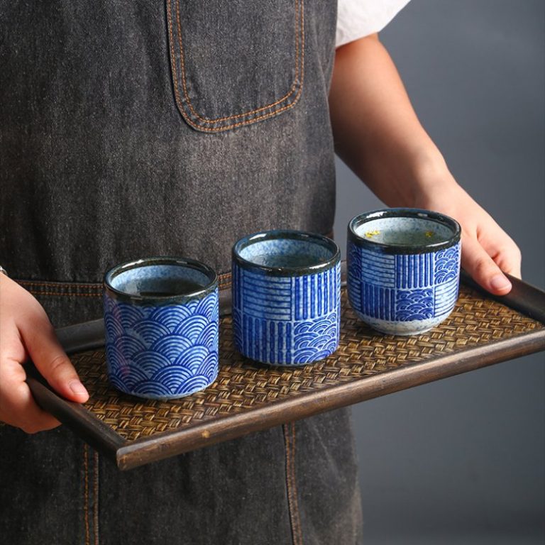 Tasse-a-the-japonaise-en-ceramique-artisanale-a-motifs-de-vagues-et-geometriques-picture-3