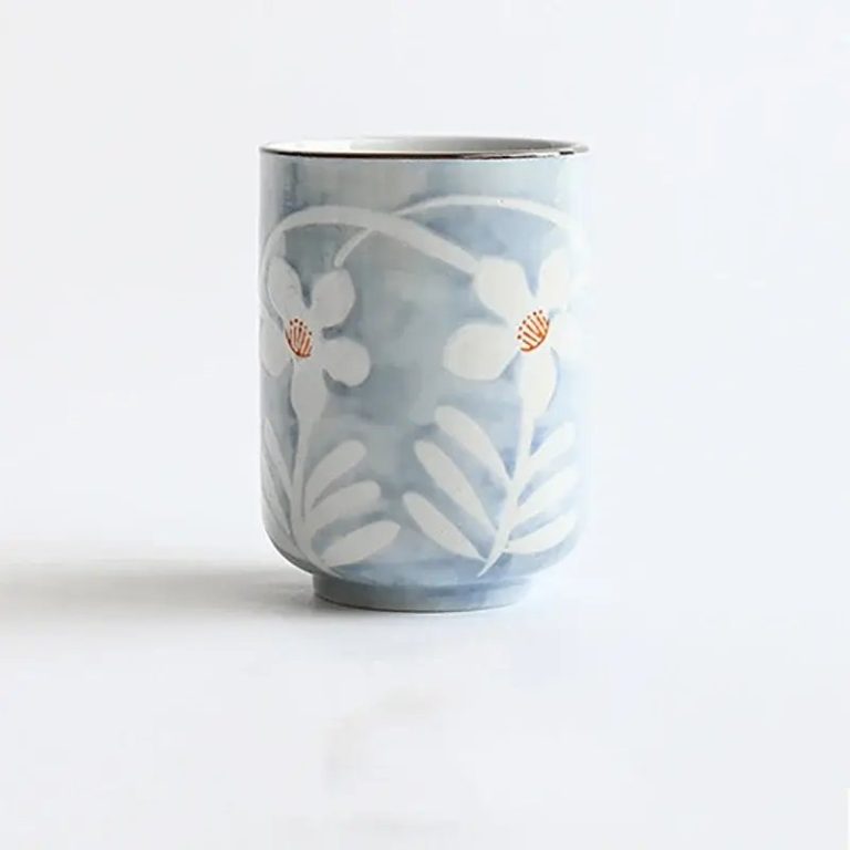Tasse-japonaise-en-ceramique-a-motifs-floraux-en-relief-et-lisere-dore-picture-7