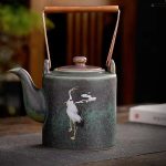 Theiere-japonaise-traditionnelle-en-ceramique-emaillee-a-motif-de-grue-blanche-e-picture-4