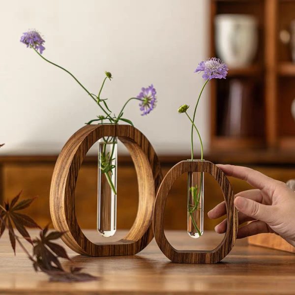 Vase soliflore design en bois massif avec tube en verre à poser ou fixer au mur