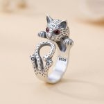 Bague-argent-chat-grimpant-en-sterling-925-avec-yeux-en-pierres-rouges-et-motifs-picture-1-1