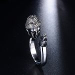 Bague bouddha en argent pour homme ajustable en alliage avec tête sculptée en prière