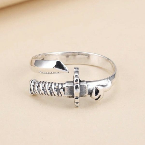 Bague katana de style japonais en métal argenté ajustable