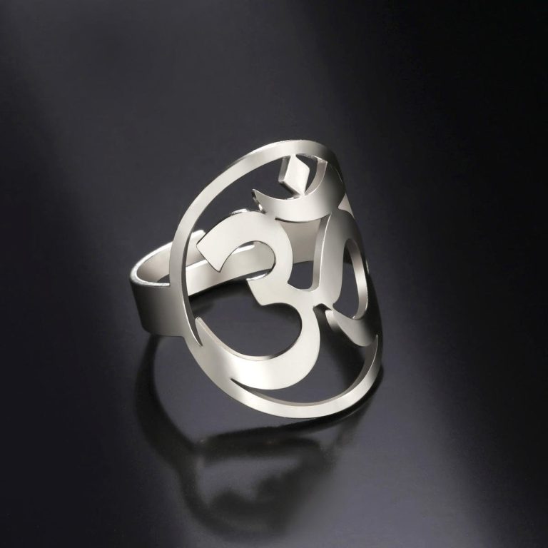 Bague spirituelle en acier inoxydable ajourée avec symbole Om ajustable - Argent