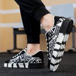 Baskets-de-skate-basses-a-motifs-geometriques-multicolores-pour-homme-picture-5