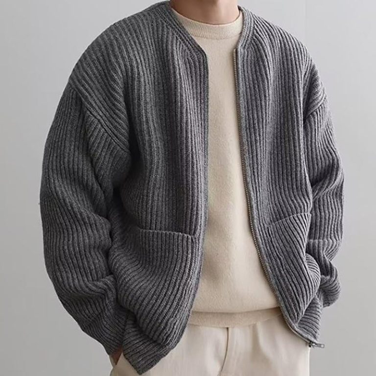 Blouson-type-bomber-en-maille-cotelee-avec-fermeture-zippee-et-poches-laterales-picture-5