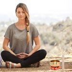 Bol-chantant-tibetain-432-hz-en-metal-dore-fait-main-pour-la-meditation-et-le-yo-picture-4