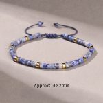 Bracelet-en-pierre-naturelle-avec-perles-plates-et-espaceurs-dores-sur-cordon-tr-watermark-5292