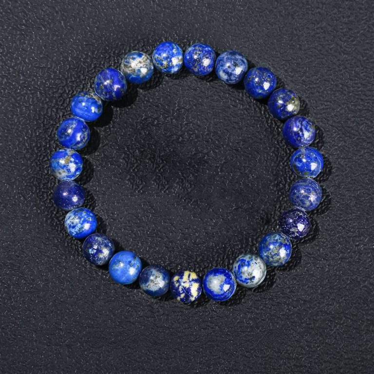 Bracelet-en-pierres-naturelles-avec-vertus-energetiques-et-perles-polies-lisses-watermark-6614