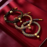 Bracelet-en-tissu-tresse-avec-perles-decoratives-dorees-et-clochette-en-metal-do-picture-2
