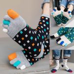 Chaussettes-a-cinq-doigts-en-coton-a-motifs-de-carres-multicolores-et-orteils-en-picture-1