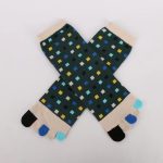 Chaussettes-a-cinq-doigts-en-coton-a-motifs-de-carres-multicolores-et-orteils-en-picture-7