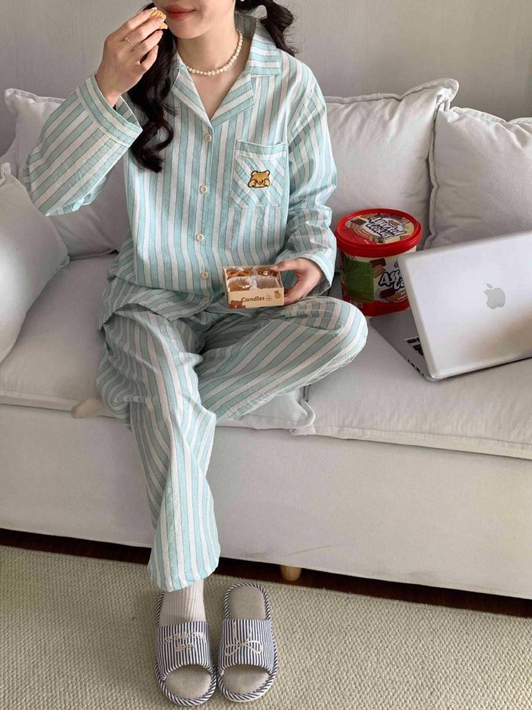 Ensemble-pyjama-femme-coton-a-rayures-ou-petites-fleurs-picture-7