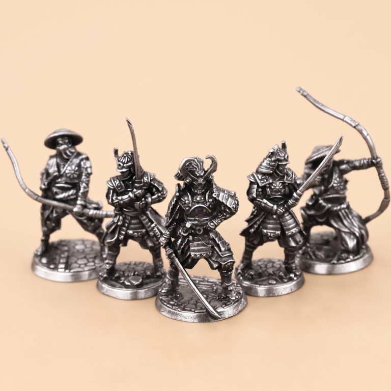 Figurine-samourai-miniature-en-metal-avec-armure-traditionnelle-japonaise-miniature