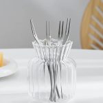 Fourchette-a-fruits-inox-au-design-minimaliste-et-manche-cylindrique-poli-picture-2