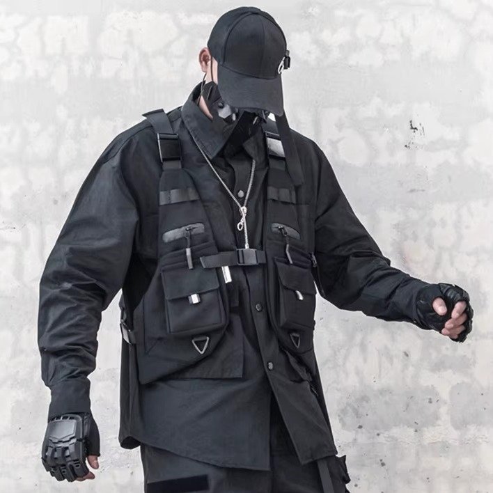 Gilet-tactique-leger-a-poches-multiples-dans-un-style-urbain-techwear-picture-3
