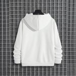 Graphic-streetwear-hoodie-a-capuche-avec-motif-de-visage-aux-yeux-asymetriques-e-picture-3