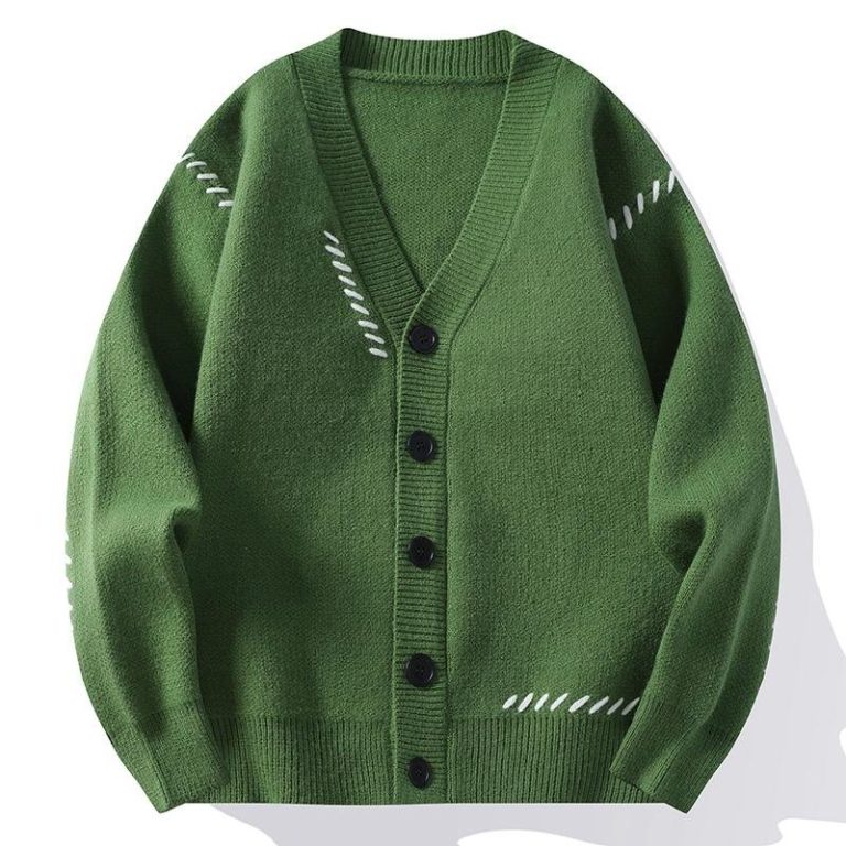 Gros-pull-en-maille-facon-cardigan-a-surpiqures-contrastees-en-diagonale-picture-5