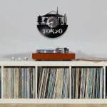 Horloge-murale-en-disque-vinyle-avec-skyline-de-Tokyo-picture-3