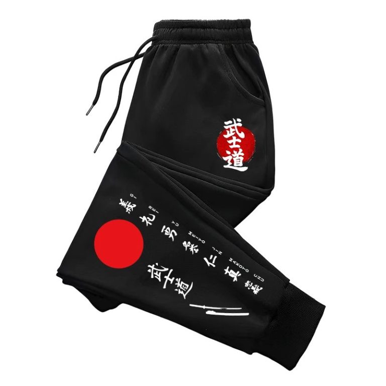 Jogging-japonais-homme-a-imprimes-de-cercle-rouge-et-de-kanji-blancs-picture-1
