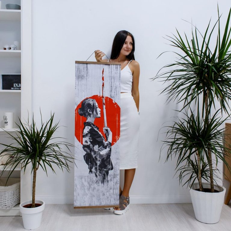 Kakemono mural à motifs de samouraï et katana sur toile textile suspendue en bois