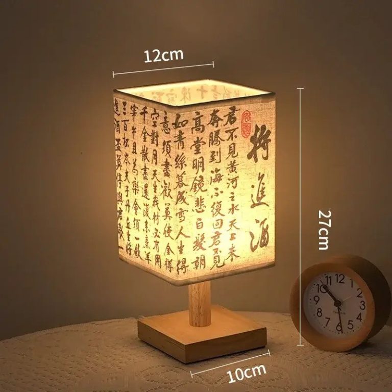 Lampe-japonaise-traditionnelle-a-abat-jour-calligraphie-et-socle-en-bois-massif-picture-6
