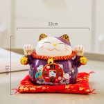Maneki-neko-porte-bonheur-en-ceramique-emaillee-avec-tirelire-et-coussin-picture-4