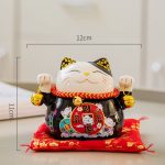 Maneki-neko-porte-bonheur-en-ceramique-emaillee-avec-tirelire-et-coussin-picture-8