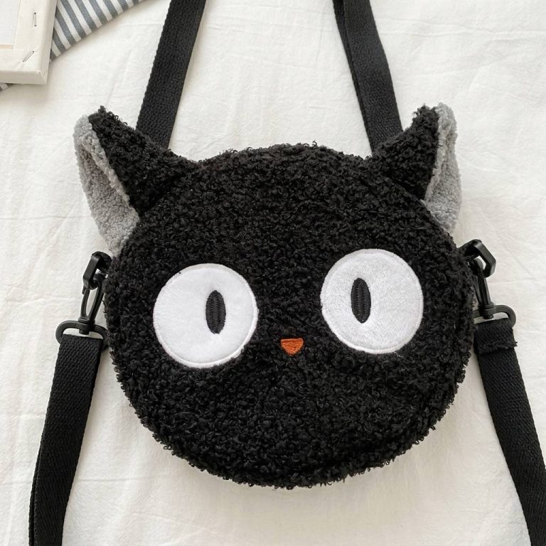 Mini-sac-kawaii-en-peluche-bouclee-et-laineuse-a-forme-de-tete-danimal-watermark-4935