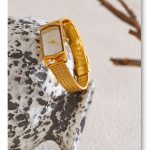 Montre-vintage-doree-au-style-retro-chic-avec-bracelet-en-acier-et-cadran-nacre-picture-7