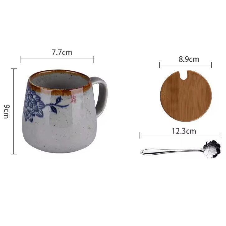 Mug à thé japonais en céramique artisanale avec couvercle en bambou et motifs peints à la main
