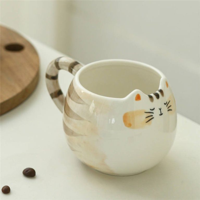 Mug-en-forme-de-chat-en-porcelaine-avec-anse-en-queue-rayee-picture-2