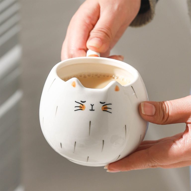 Mug-en-forme-de-chat-en-porcelaine-avec-anse-en-queue-rayee-picture-8