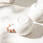 Mug-en-forme-de-chat-en-porcelaine-avec-anse-en-queue-rayee-picture-9