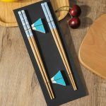 Paire-de-baguettes-japonaises-en-bambou-design-avec-motifs-traditionnels-picture-11