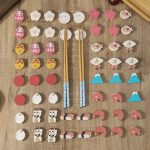 Paire-de-baguettes-japonaises-en-bambou-design-avec-motifs-traditionnels-picture-2